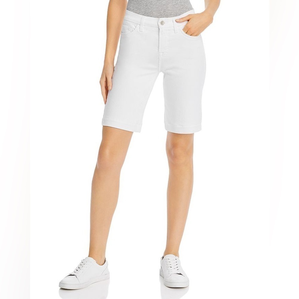 Jen7 by 7 For All Mankind Bermuda Shorts in White NWT!